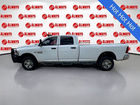Used 2018 RAM 2500 Tradesman w/ Chrome Appearance Group AWD/4WD image 8