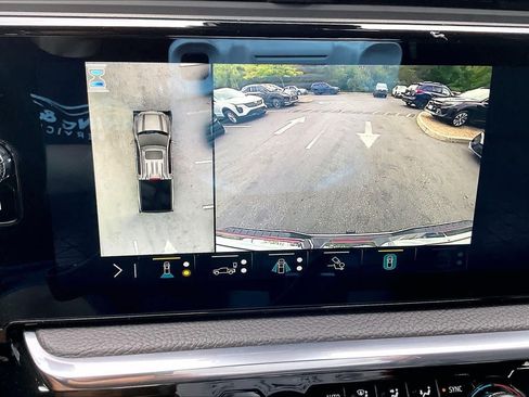 Used 2023 GMC Sierra 1500 Denali w/ Technology Package AWD/4WD image 27