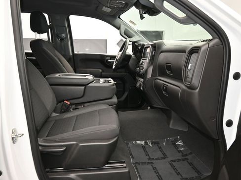 Used 2022 Chevrolet Silverado 1500 Custom Trail Boss image 40