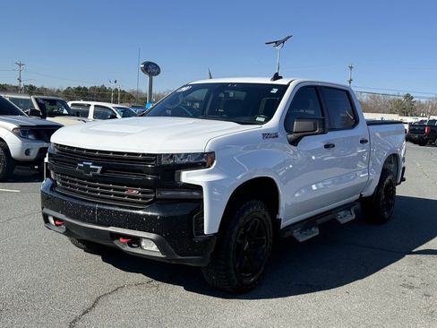 Used 2020 Chevrolet Silverado 1500 LT Trail Boss image 8