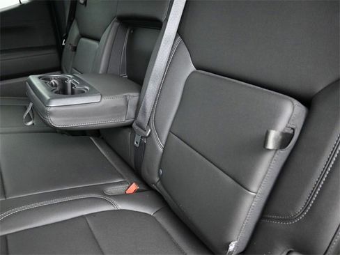 Used 2019 Chevrolet Silverado 1500 RST image 18