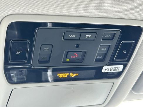 Used 2024 Toyota Grand Highlander XLE image 21