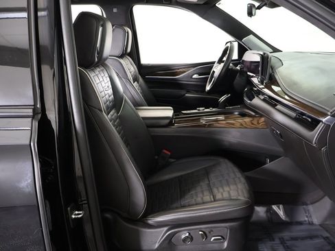 Used 2023 Cadillac Escalade ESV Sport Platinum w/ LPO, ONYX Package image 42