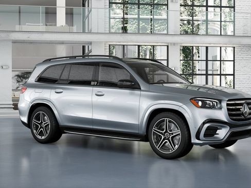 Used 2025 Mercedes-Benz GLS 450 4MATIC image 7