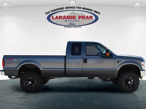 Used 2010 Ford F250 XLT AWD/4WD image 2