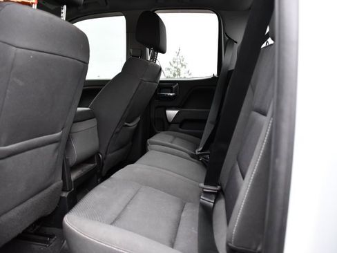 Used 2019 Chevrolet Silverado 1500 LT image 16