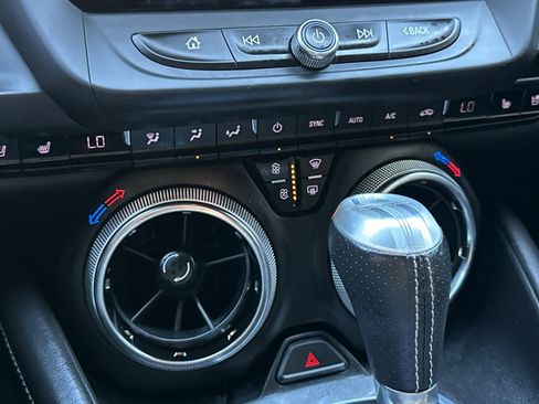 Used 2017 Chevrolet Camaro SS RWD image 30