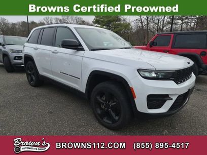 Used 2023 Jeep Grand Cherokee Altitude