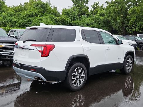 Used 2023 GMC Acadia SLE FWD image 6