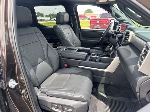 Used 2025 Toyota Tundra Limited w/ TRD Off-Road Package AWD/4WD image 11