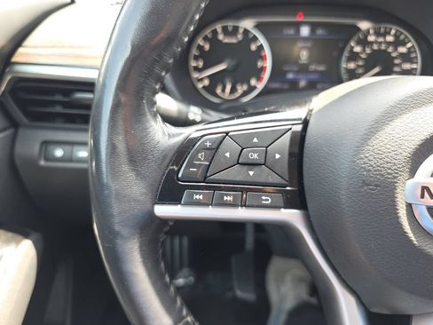 Used 2021 Nissan Altima 2.5 SL FWD image 17