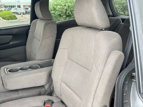 Used 2016 Honda Odyssey EX image 11