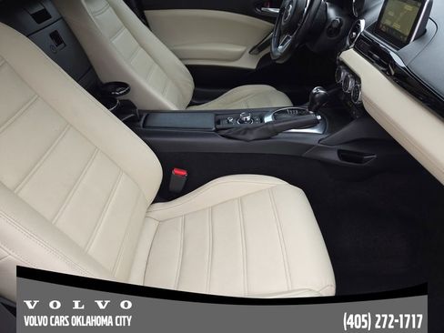 Used 2019 FIAT 124 Spider Lusso RWD image 11