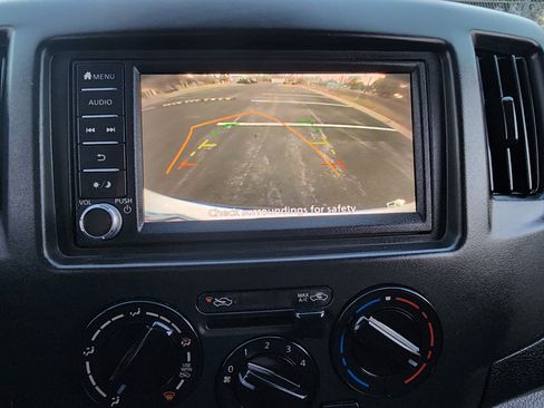 Used 2020 Nissan NV200 S image 37