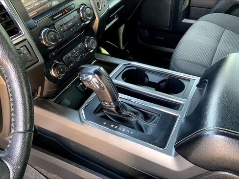 Used 2015 Ford F150 XLT w/ Equipment Group 302A Luxury image 16