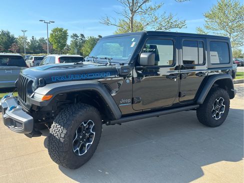 Used 2023 Jeep Wrangler Unlimited Rubicon 4xe AWD/4WD image 4