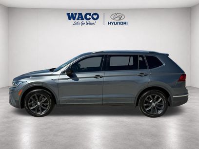 Used 2022 Volkswagen Tiguan SE w/ Panoramic Sunroof Package