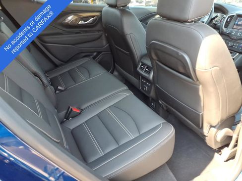 Used 2023 GMC Terrain Denali w/ Denali Premium Package AWD/4WD image 14