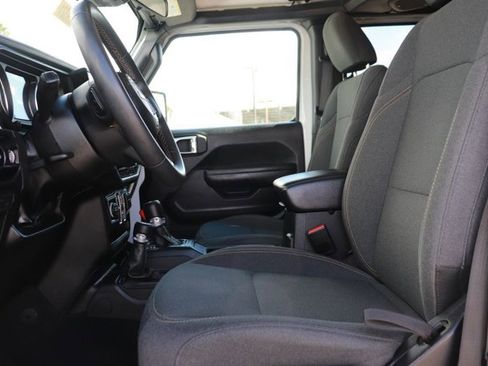 Used 2024 Jeep Wrangler Sport S image 10