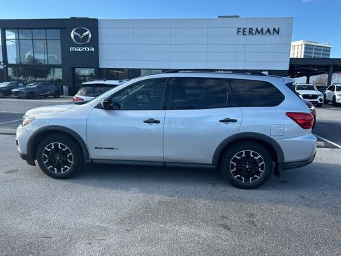Used 2020 Nissan Pathfinder SL image 11