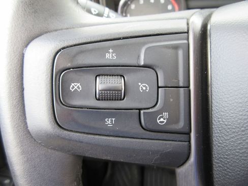 Certified 2020 GMC Sierra 1500 AT4 w/ AT4 Premium Package image 30