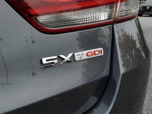 Used 2018 Kia Optima SX image 9