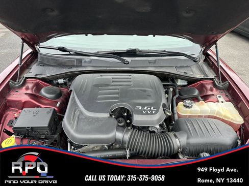 Used 2019 Dodge Charger SXT w/ Plus Group image 11