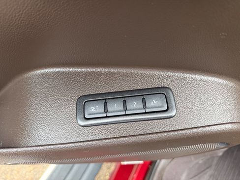 Used 2017 GMC Yukon Denali w/ Open Road Package image 18