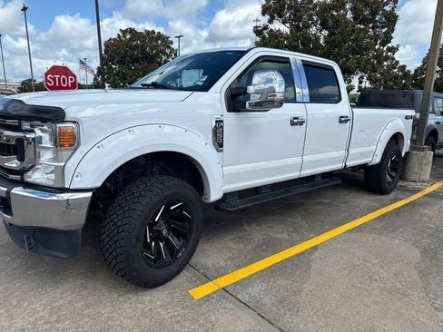 Used 2020 Ford F250 XLT AWD/4WD image 3