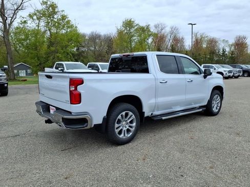 New 2026 Chevrolet Silverado 1500 LTZ w/ LTZ Premium Package AWD/4WD image 3