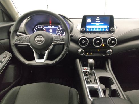 Used 2025 Nissan Sentra SV FWD image 22