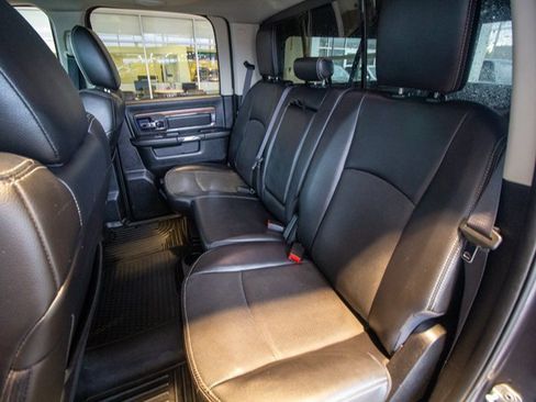 Used 2016 RAM 1500 Laramie w/ Convenience Group image 17