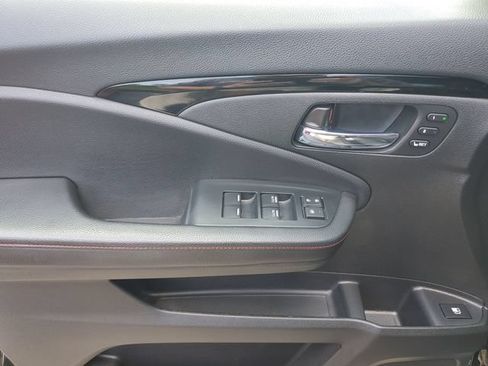 Used 2022 Honda Ridgeline Black Edition image 17