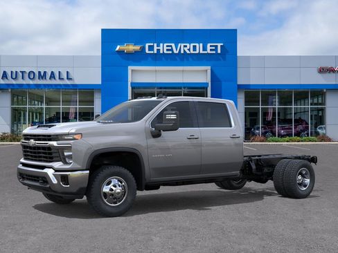 New 2025 Chevrolet Silverado 3500 LT w/ Convenience Package image 21
