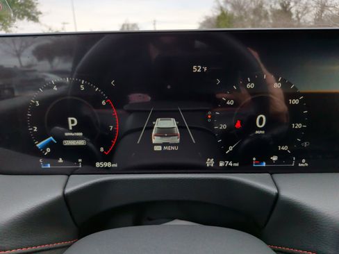 Used 2025 Nissan Armada PRO-4X w/ Pro-4X Premium Package image 16