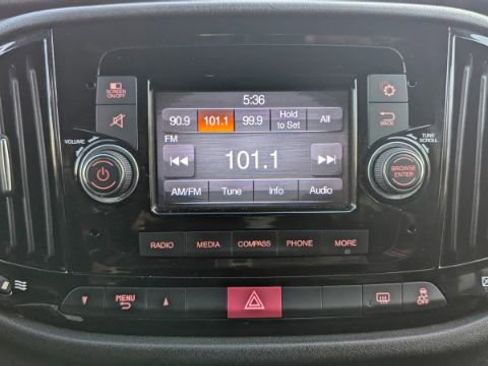 Used 2019 RAM ProMaster City Tradesman SLT image 32