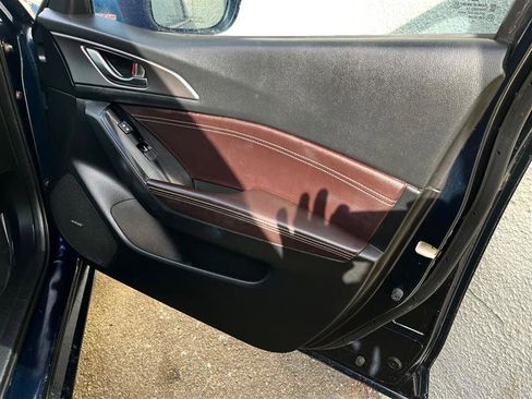 Used 2017 MAZDA MAZDA3 Grand Touring w/ Premium Equipment Package image 24