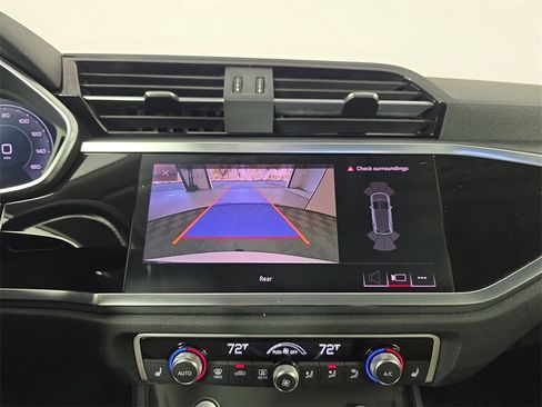 Used 2020 Audi Q3 2.0T Premium Plus w/ Premium Plus Package image 25