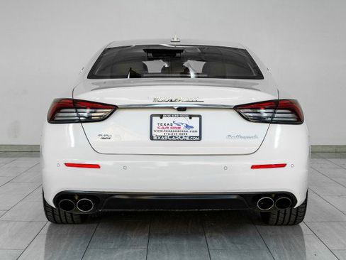 Used 2021 Maserati Quattroporte S Q4 AWD/4WD image 7
