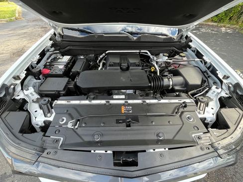 Certified 2024 Chevrolet Colorado LT image 8