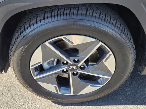 Used 2025 Hyundai Tucson SEL FWD image 9