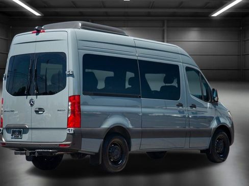 Used 2025 Mercedes-Benz Sprinter 2500 image 8