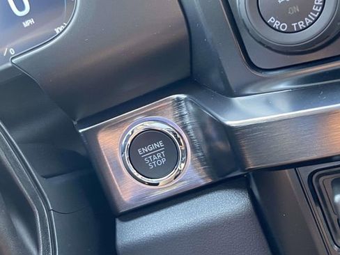 New 2026 Ford F250 Lariat w/ Black Appearance Package image 18