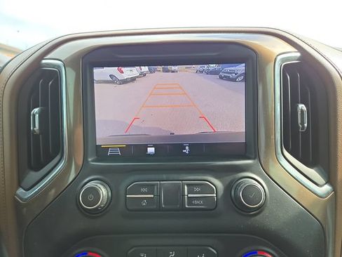 Used 2019 Chevrolet Silverado 1500 High Country AWD/4WD image 29