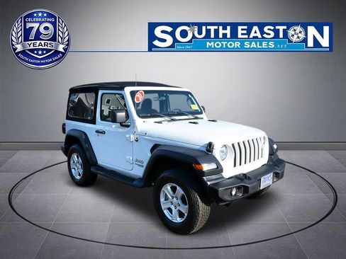 Used 2020 Jeep Wrangler Sport AWD/4WD image 2