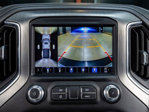 Used 2020 GMC Sierra 3500 Denali w/ Denali Ultimate Package image 25