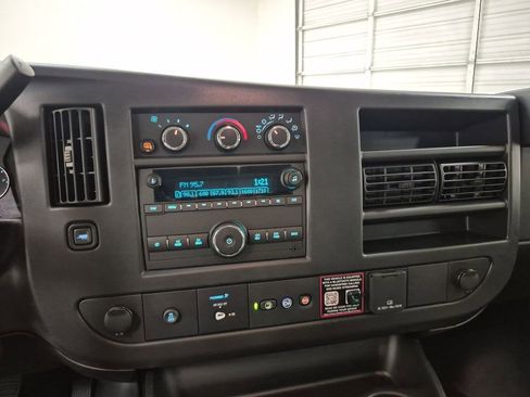 New 2025 GMC Savana 2500 Extended w/ Driver Convenience Package image 14