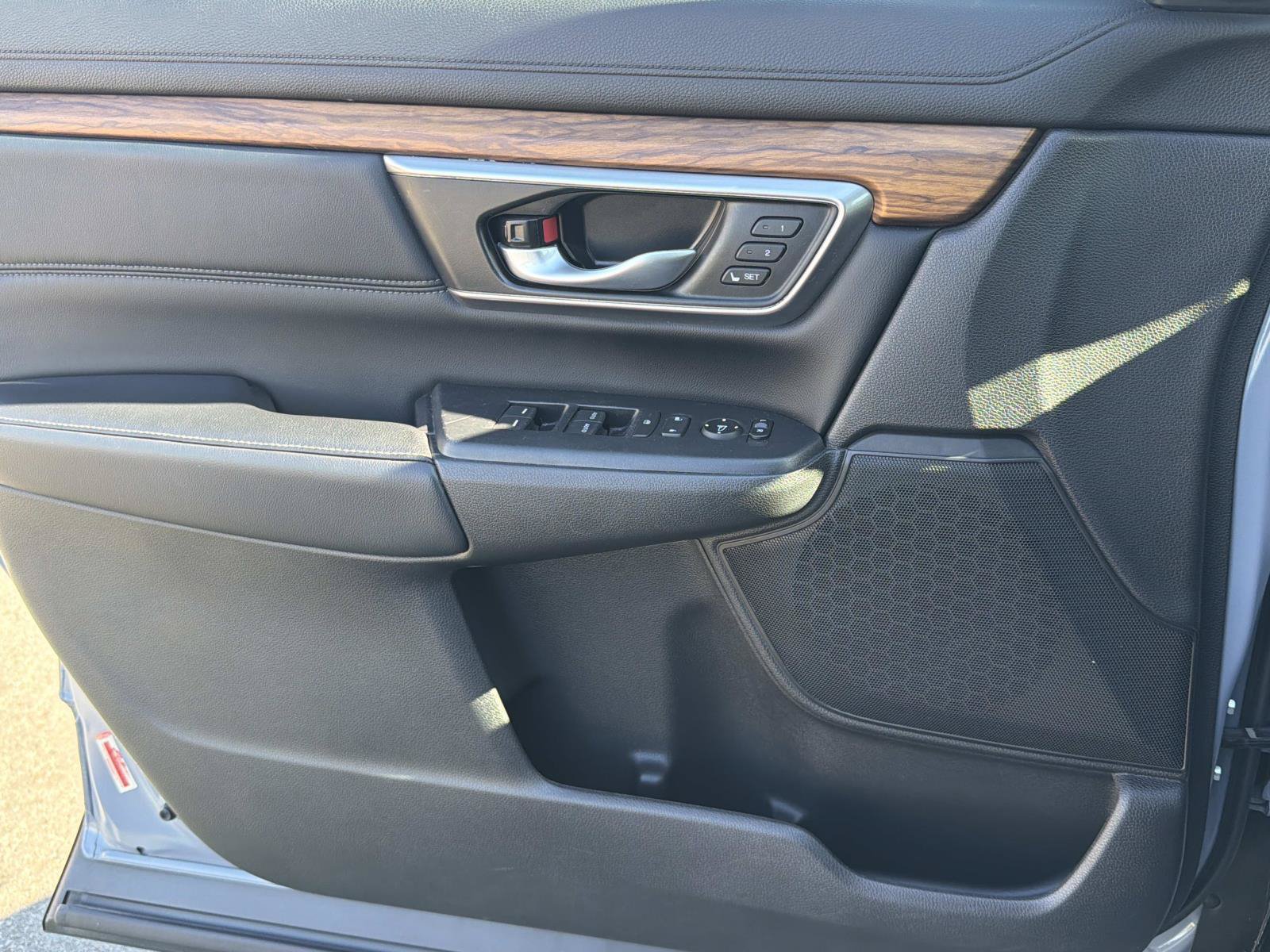 Used 2021 Honda CR-V Touring image 17