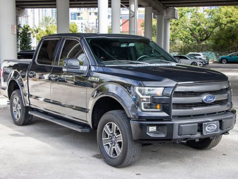 Used 2015 Ford F150 Lariat image 10