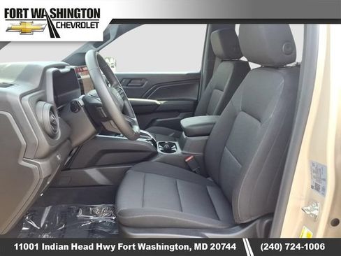 Used 2024 Chevrolet Colorado Trail Boss w/ Advanced Trailering Package AWD/4WD image 8